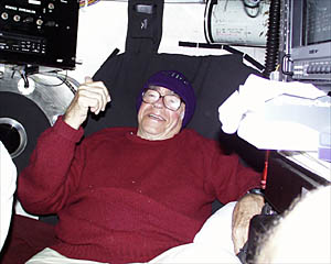 Lou Cabot gives the thumbs-up to his dive in Alvin.